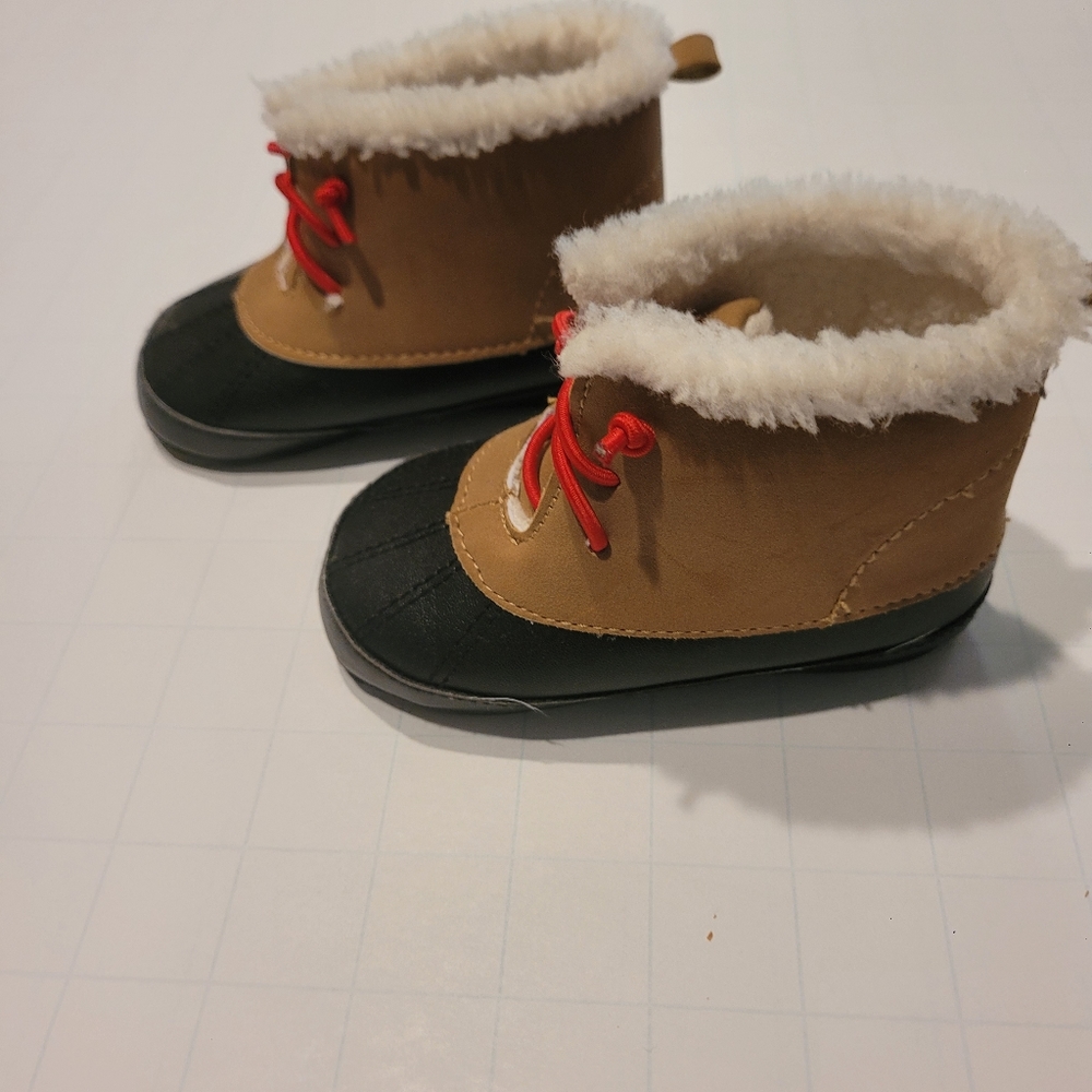 Soft bottom baby snow boots